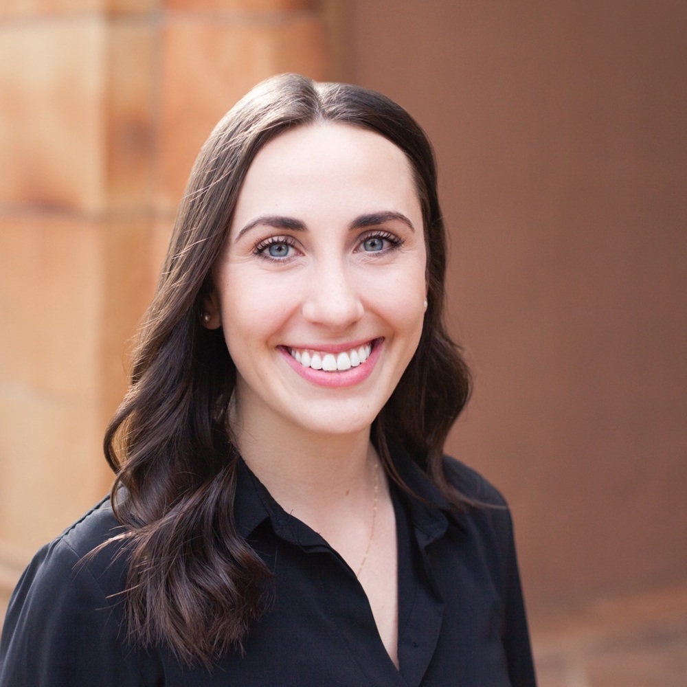 Meet your Posher, Gabriela